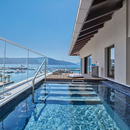 Regent Porto Montenegro Тиват Екстериор снимка The Westin Split