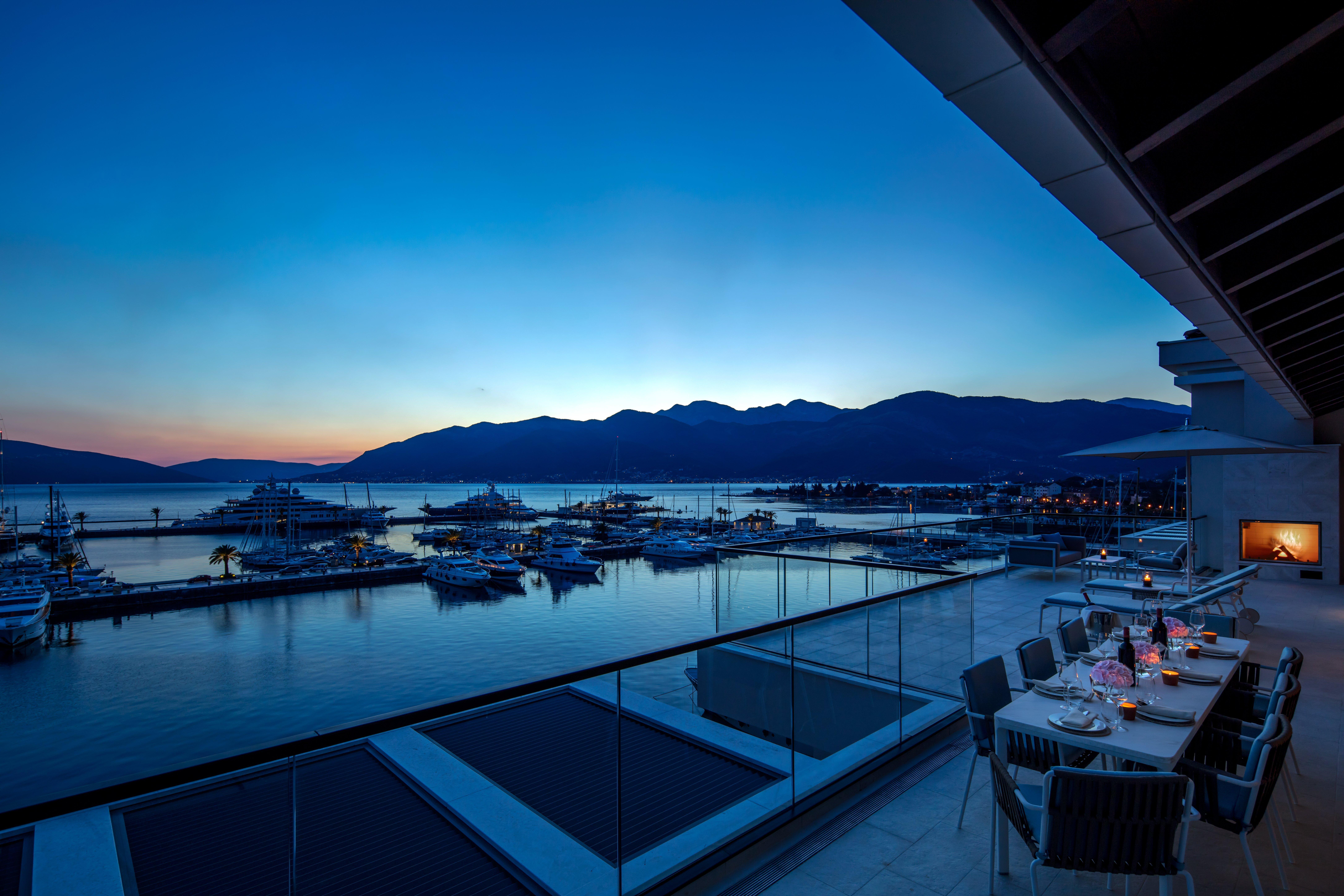 Regent Porto Montenegro Тиват Екстериор снимка View from the hotel