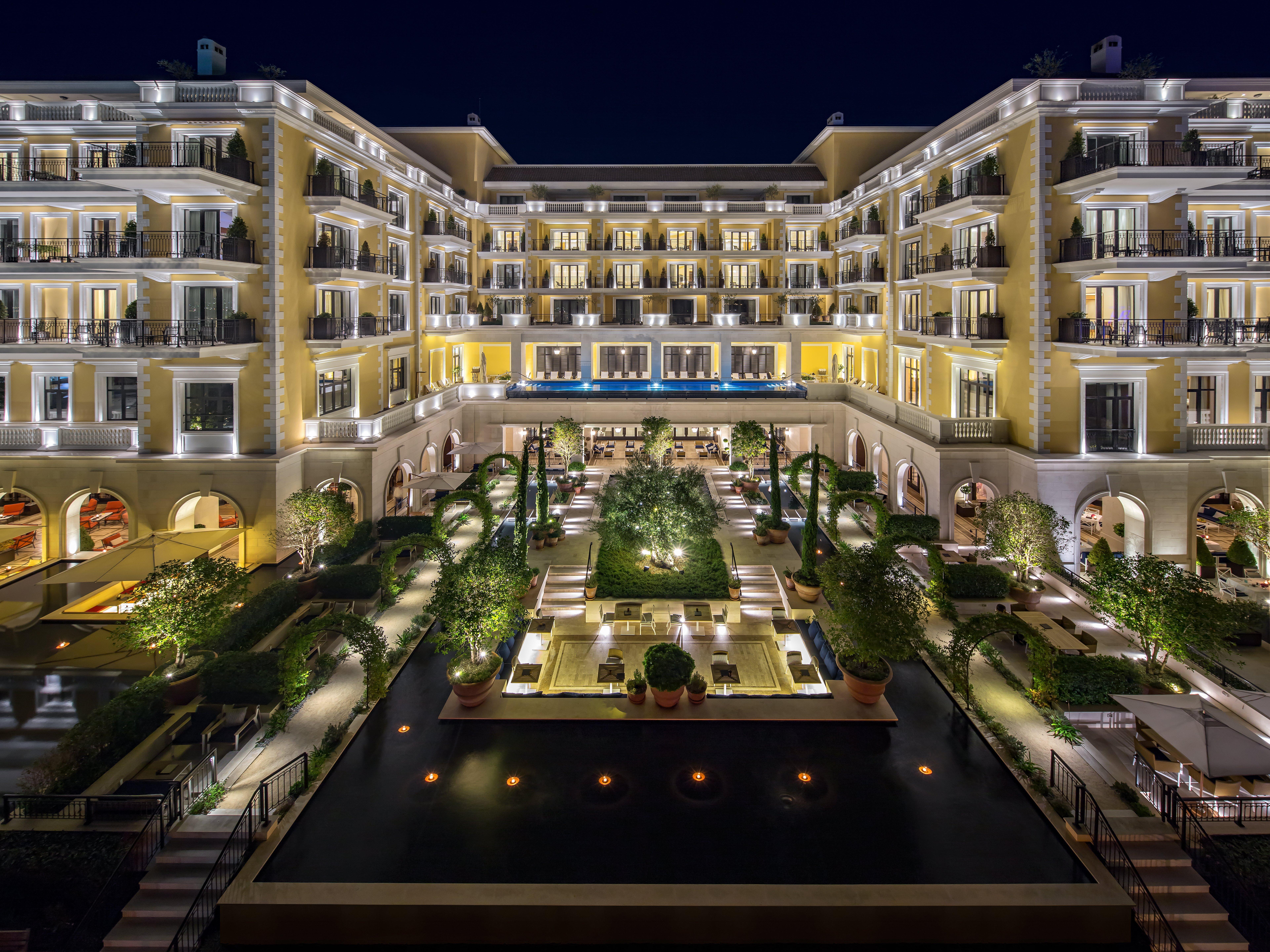 Regent Porto Montenegro Тиват Екстериор снимка The Westin Hanoi