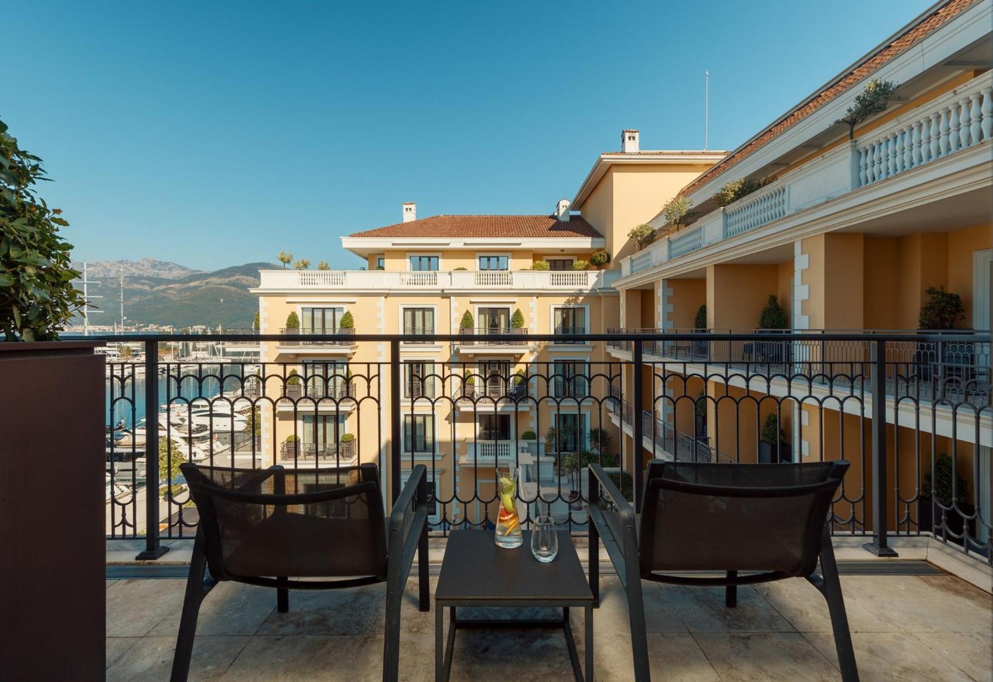 Regent Porto Montenegro Тиват Екстериор снимка